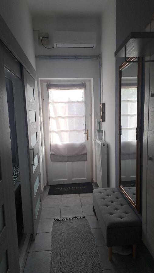 Napraforgo Apartman Διαμέρισμα Σέγκεντ Εξωτερικό φωτογραφία